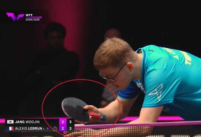 Alexis Lebrun using Alexis Lebrun Krypto Carbon against Jang Woojin