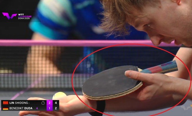 Benedikt Duda using Victas Benedikt Duda AFC against Lin Shidong