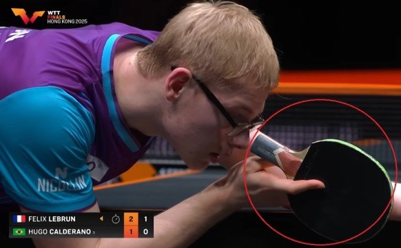 Felix Lebrun using Felix Lebrun Hyper Carbon against Hugo Calderano