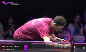 Jonathan Groth using Timo Boll ALC against Xiang Peng