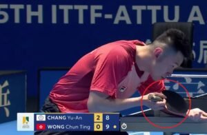 Wong Chun Ting using Zhang Jike Super ZLC against Chang Yu-an