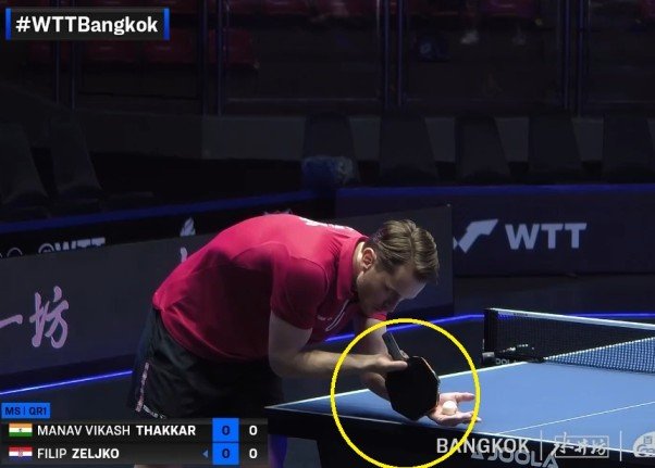 Filip Zeljko using Stiga Cybershape Carbon against Manav Vikash Thakkar