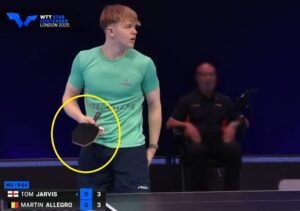Tom Jarvis using Stiga Cybershape Carbon against Martin Allegro