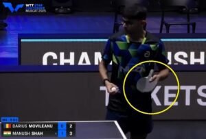 Manush Shah using Andro Synteliac VCO against Darius Movileanu