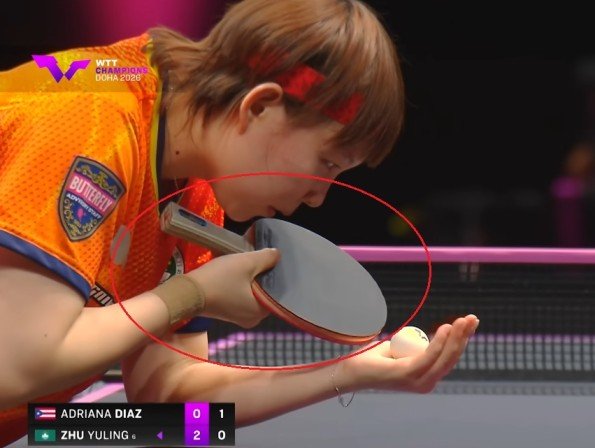 Zhu Yuling using Butterfly Viscaria against Adriana Diaz
