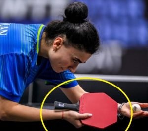 Elizabet Abraamian equipment setup against Anusha Kutumbale